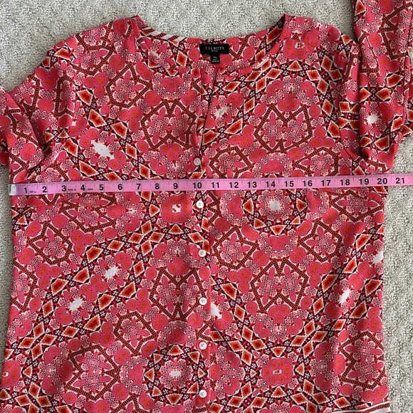 Talbots Split Neck Geometric Print Long Sleeve Blouse Coral/Pink MP Lightweight - Picture 12 of 12
